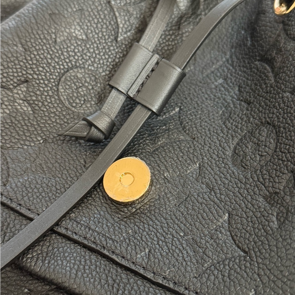 Louis Vuitton Montsouris PM Backpack in Empriente Noir - Picture 5 of 13